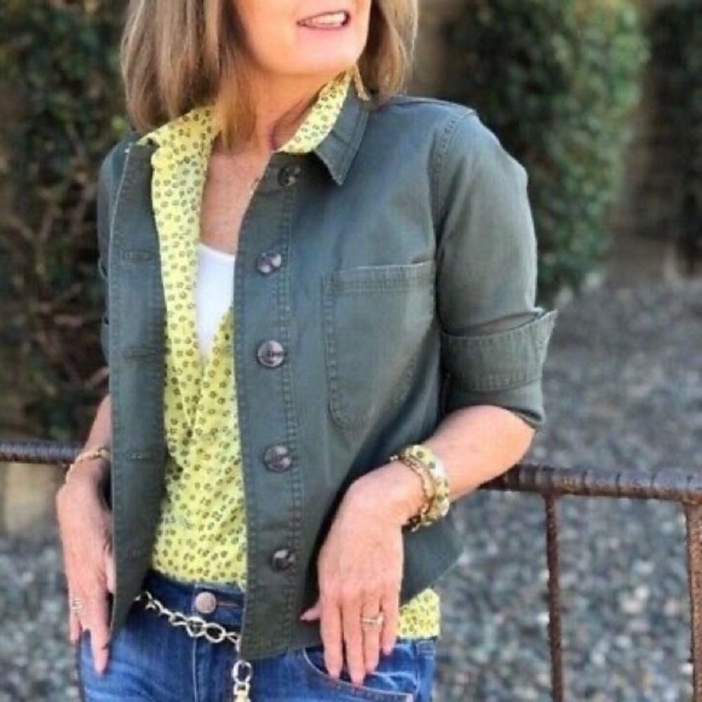 CAbi Crossroads Army Green Utility Boxy Jacket Unlined Sz M Pockets Bella Swan
